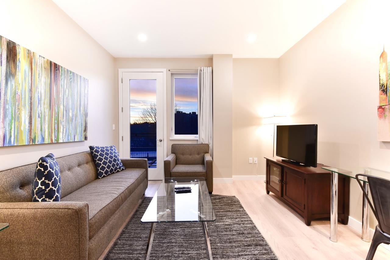 Harmony Medical Suites Longwood บรูคไลน์ ภายนอก รูปภาพ